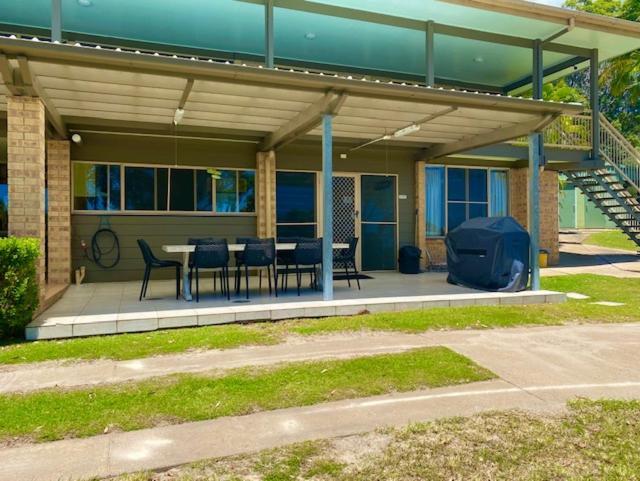 Orchid Beach Apartments 프레이저아일랜드 외부 사진