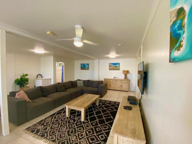 Orchid Beach Apartments 프레이저아일랜드 외부 사진